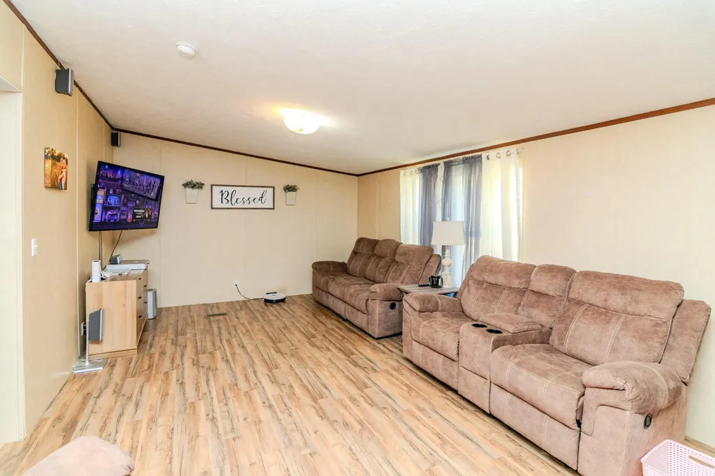 5112 Casey Creek Road Liberty KY 42539
