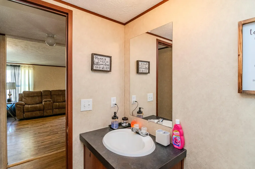 5112 Casey Creek Road Liberty KY 42539