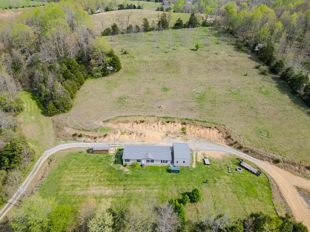 5112 Casey Creek Road Liberty KY 42539