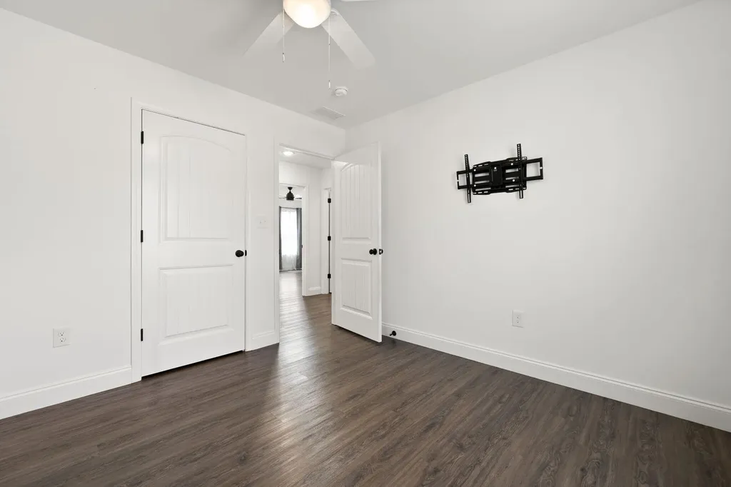 909 Pine Hill Brock Road London KY 40741