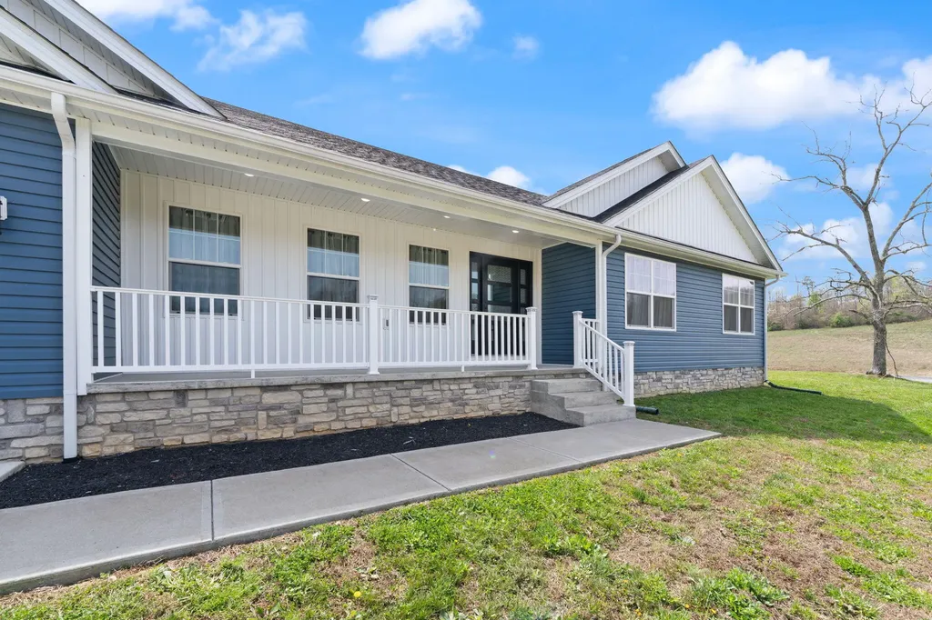 909 Pine Hill Brock Road London KY 40741
