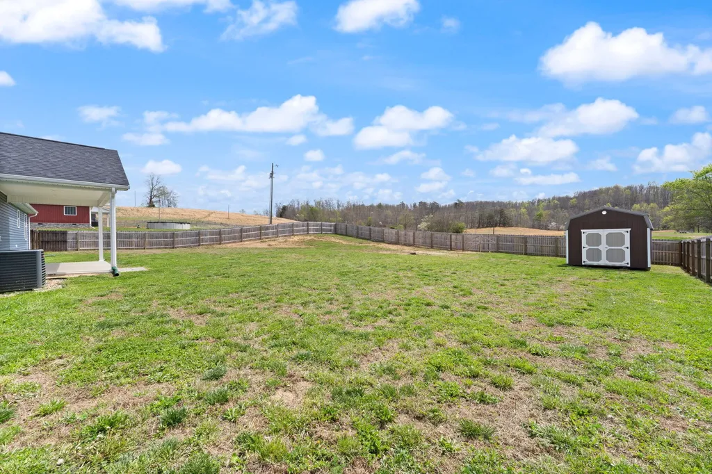 909 Pine Hill Brock Road London KY 40741