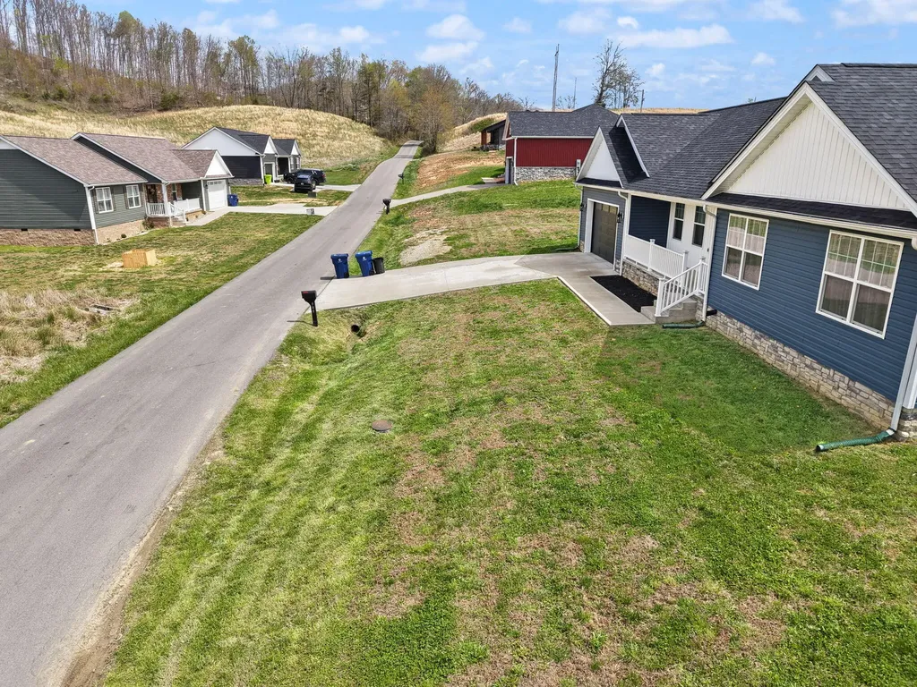 909 Pine Hill Brock Road London KY 40741