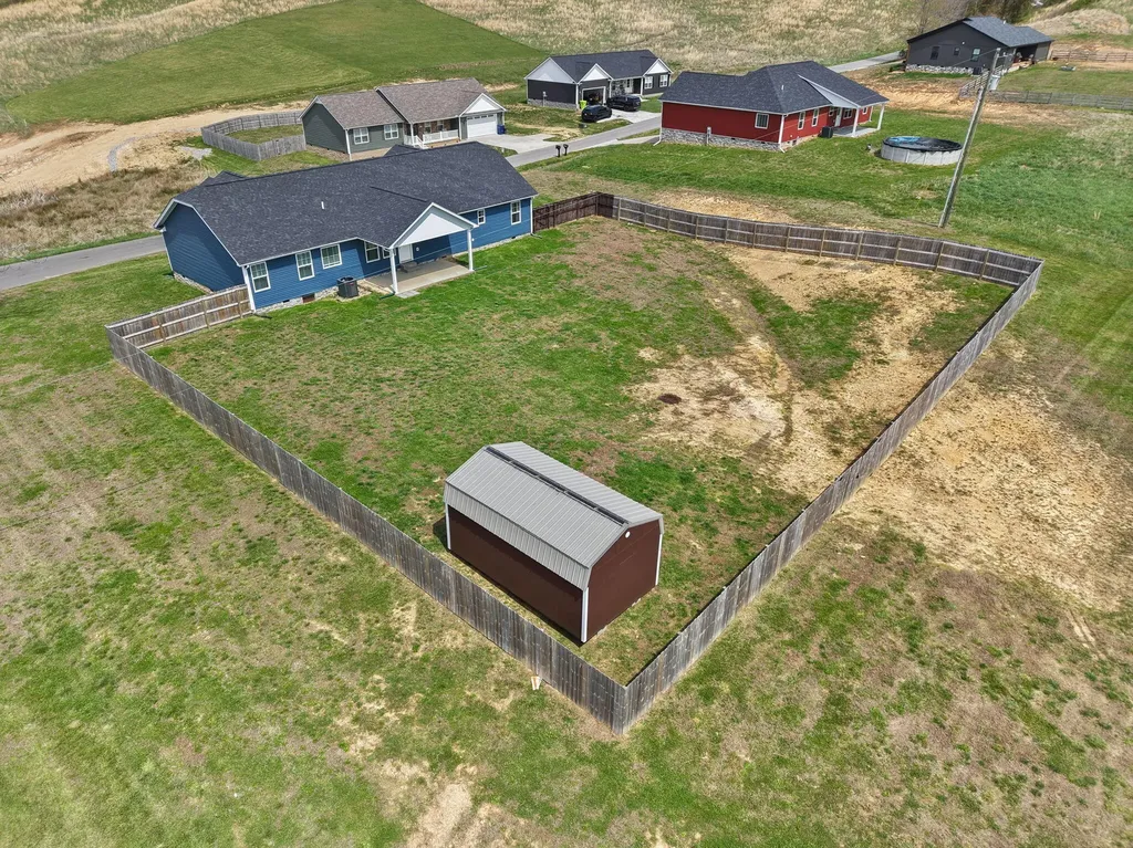 909 Pine Hill Brock Road London KY 40741