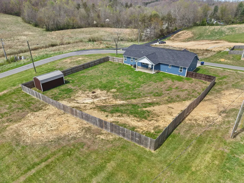 909 Pine Hill Brock Road London KY 40741