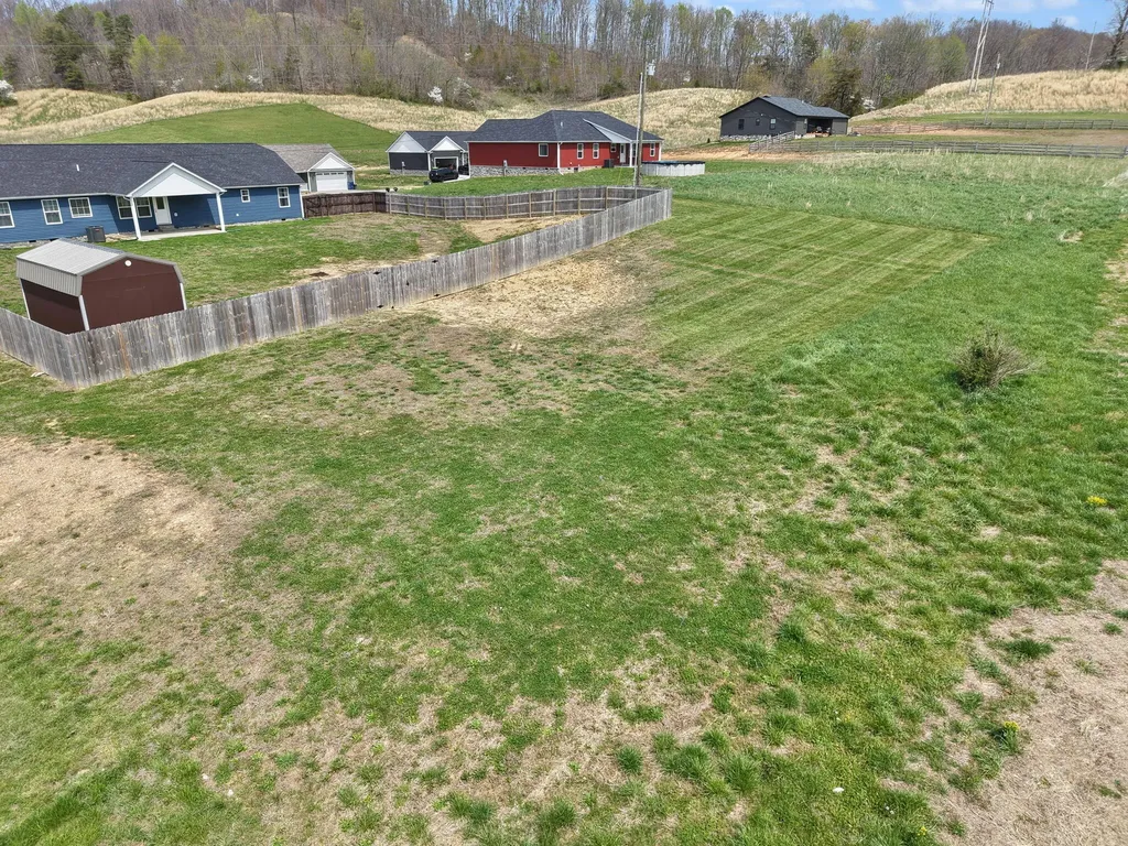 909 Pine Hill Brock Road London KY 40741