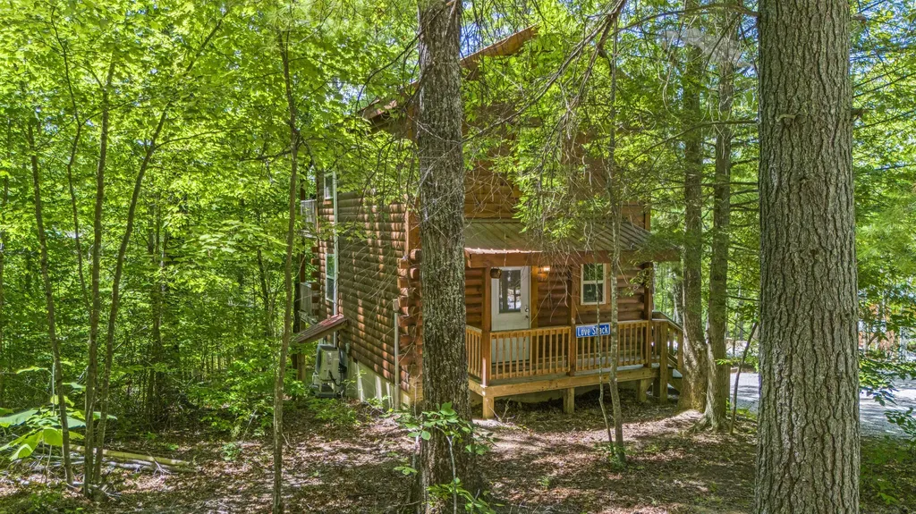 480 Village Drive Campton KY 41301