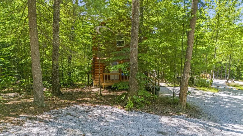 480 Village Drive Campton KY 41301