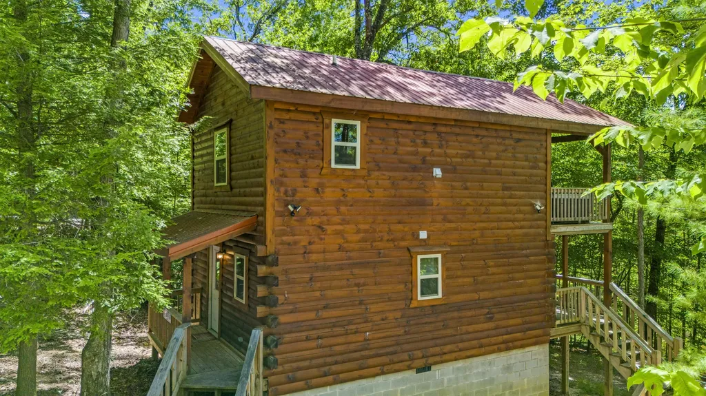 480 Village Drive Campton KY 41301