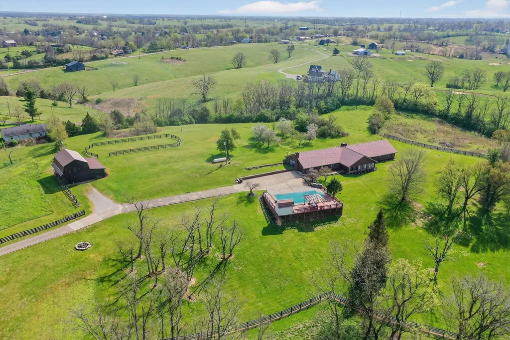 1070 Jacks Creek Road Richmond KY 40475