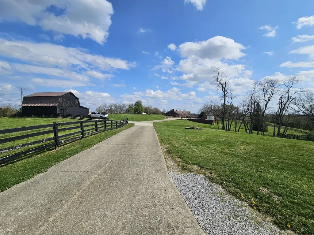 1070 Jacks Creek Road Richmond KY 40475
