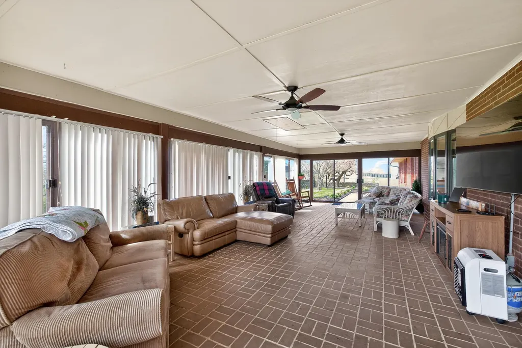 1070 Jacks Creek Road Richmond KY 40475