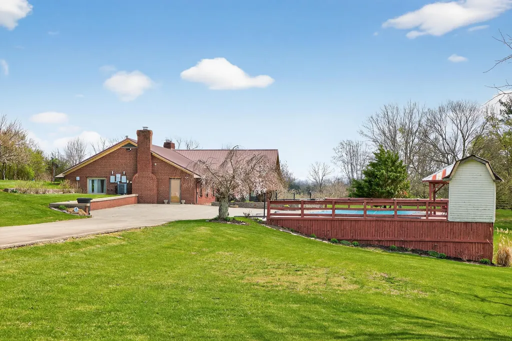 1070 Jacks Creek Road Richmond KY 40475