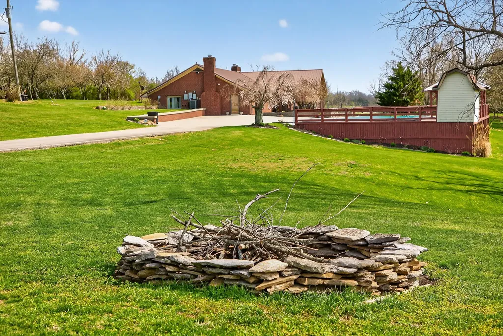 1070 Jacks Creek Road Richmond KY 40475