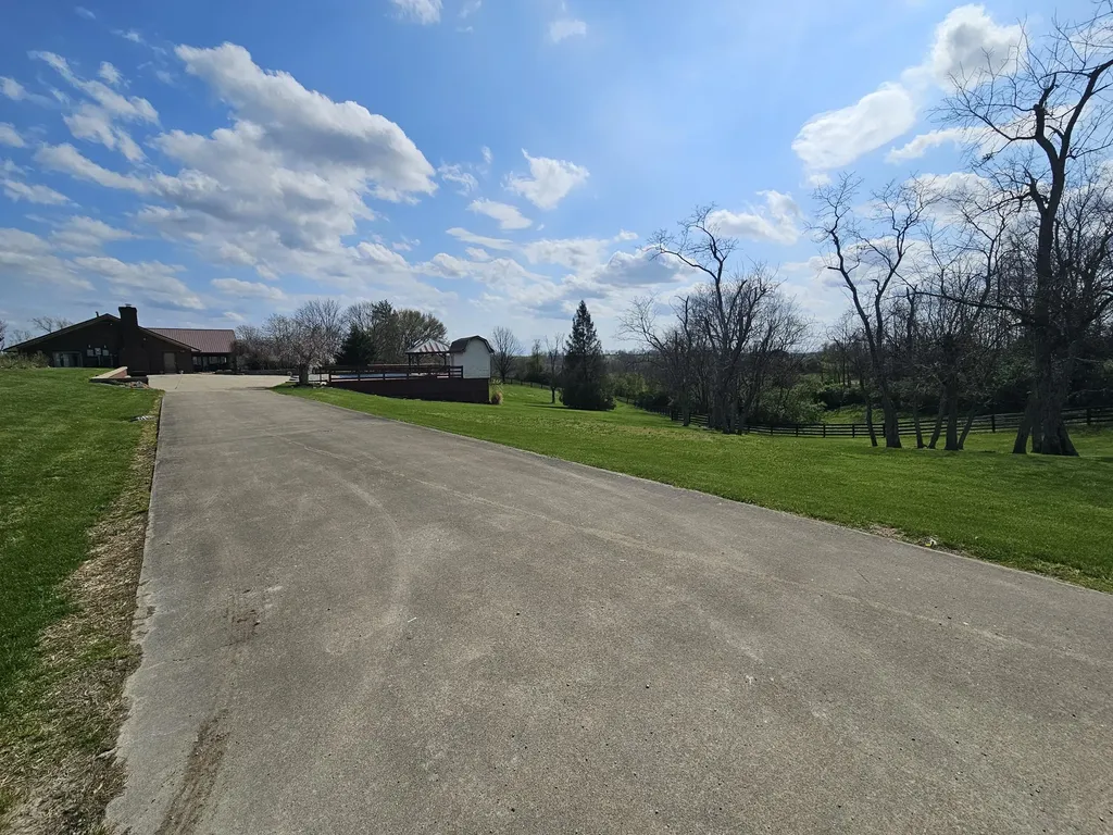 1070 Jacks Creek Road Richmond KY 40475
