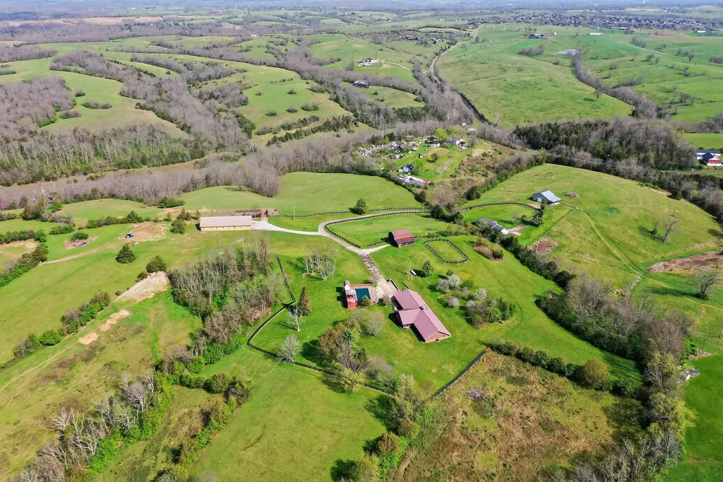 1070 Jacks Creek Road Richmond KY 40475