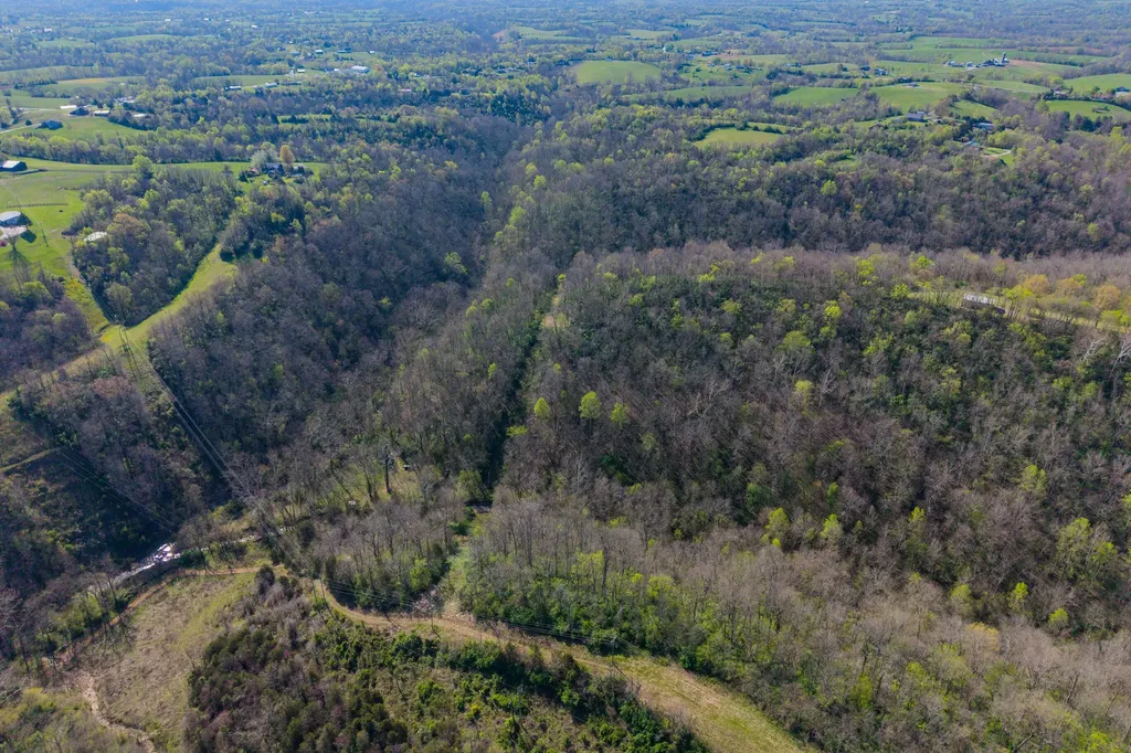 674 Bill Layton Road Lancaster KY 40444