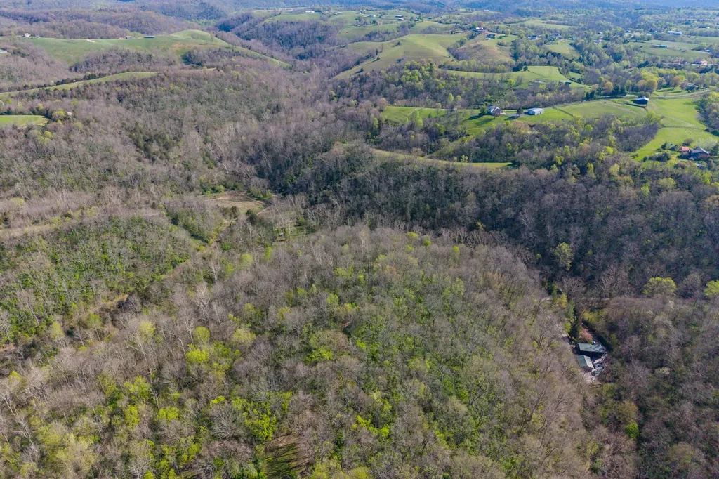 674 Bill Layton Road Lancaster KY 40444
