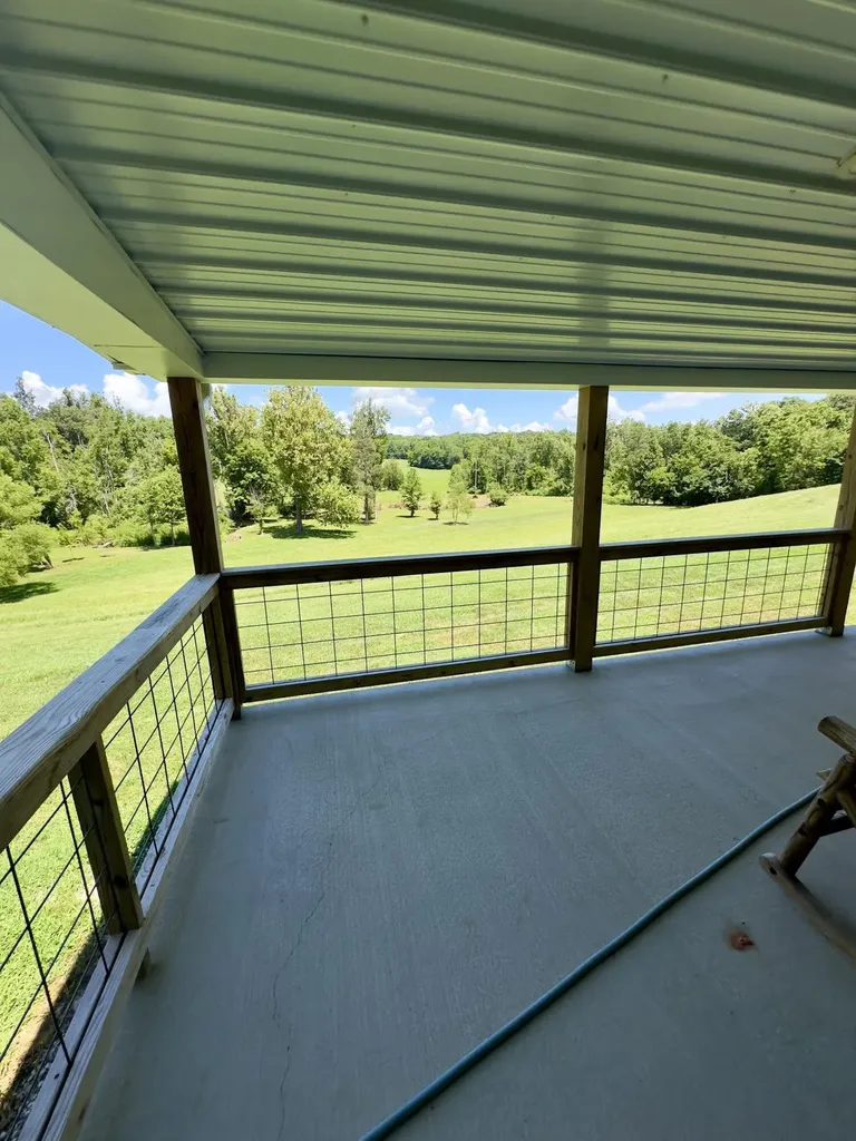 7120 N Highway 127 Albany KY 42602