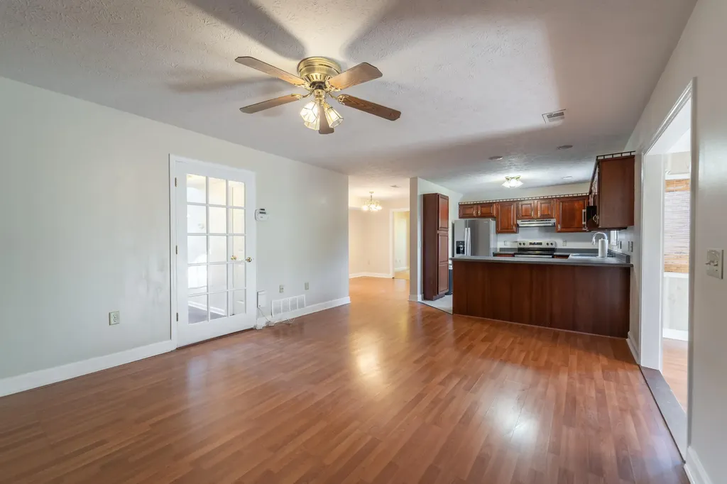 206 Rookwood Court Richmond KY 40475