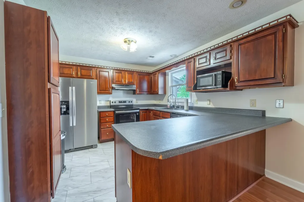 206 Rookwood Court Richmond KY 40475