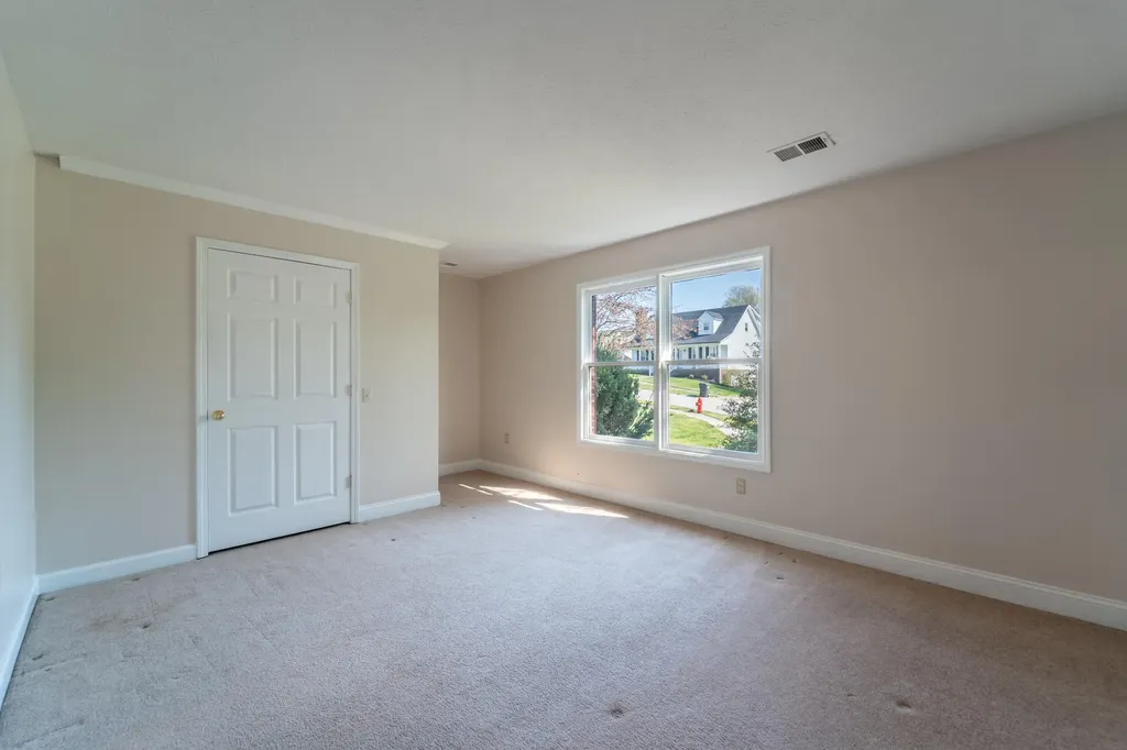 206 Rookwood Court Richmond KY 40475