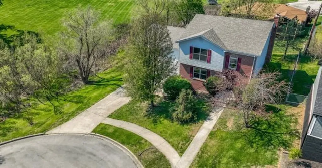 206 Rookwood Court Richmond KY 40475