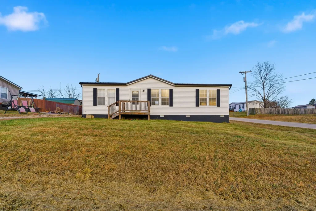 182 Boardwalk Morehead KY 40351