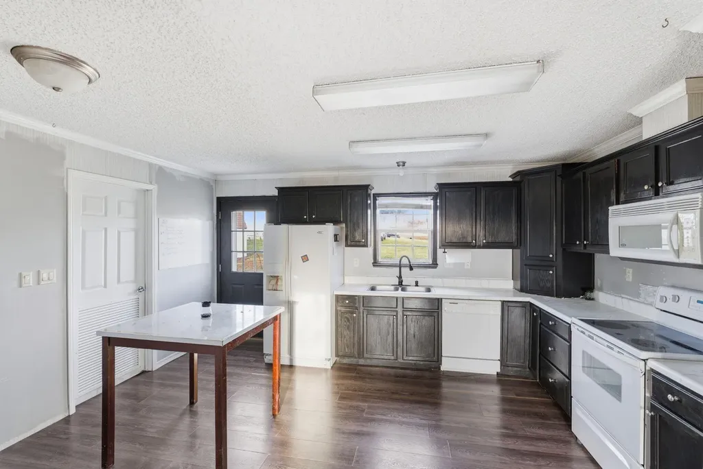 182 Boardwalk Morehead KY 40351