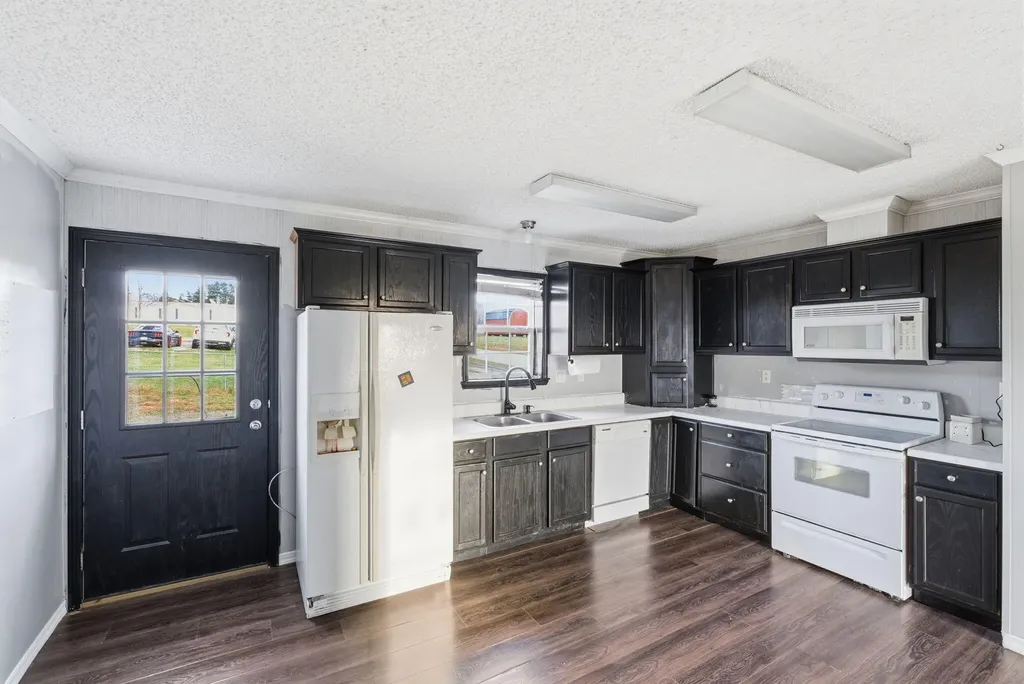 182 Boardwalk Morehead KY 40351
