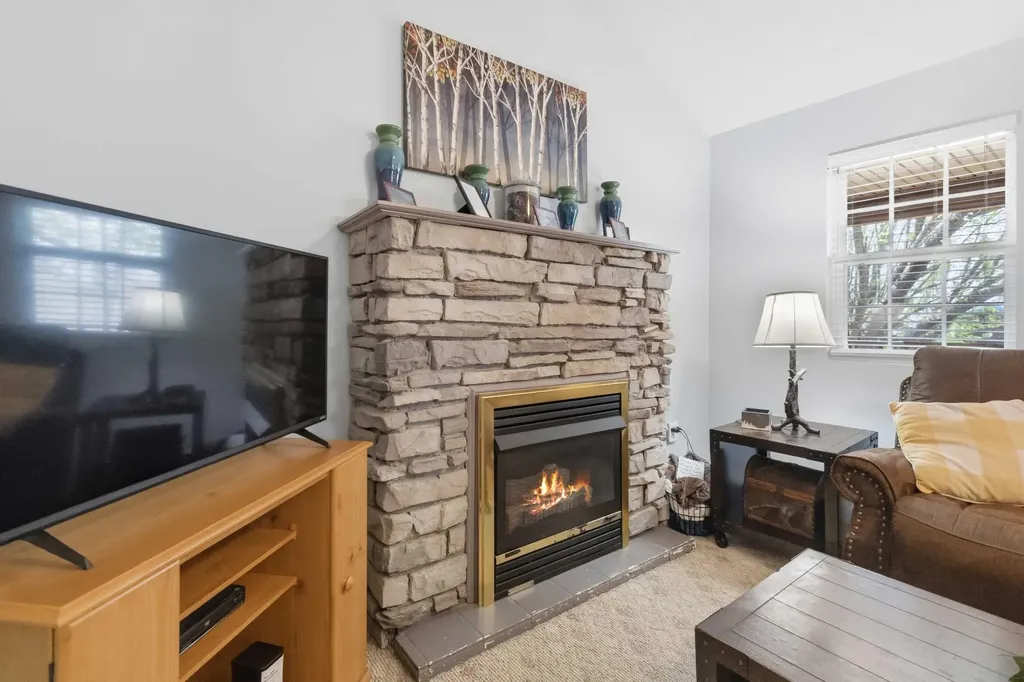 519 Enchanted Forest Way Burnside KY 42519