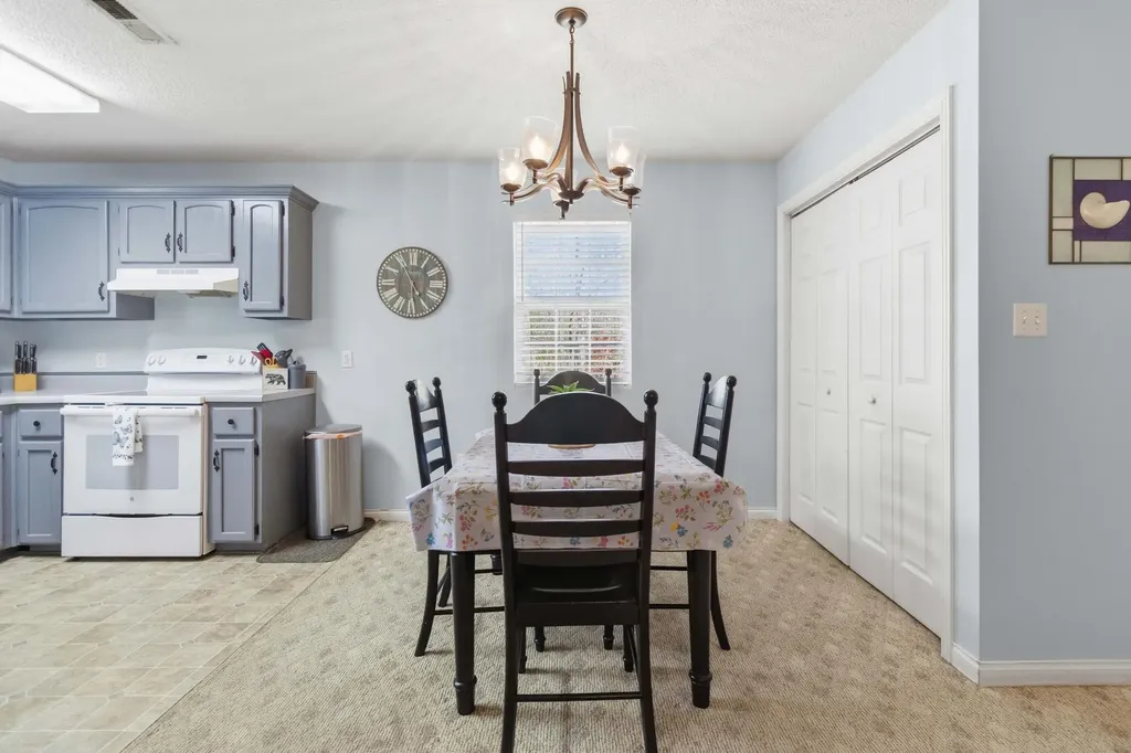519 Enchanted Forest Way Burnside KY 42519