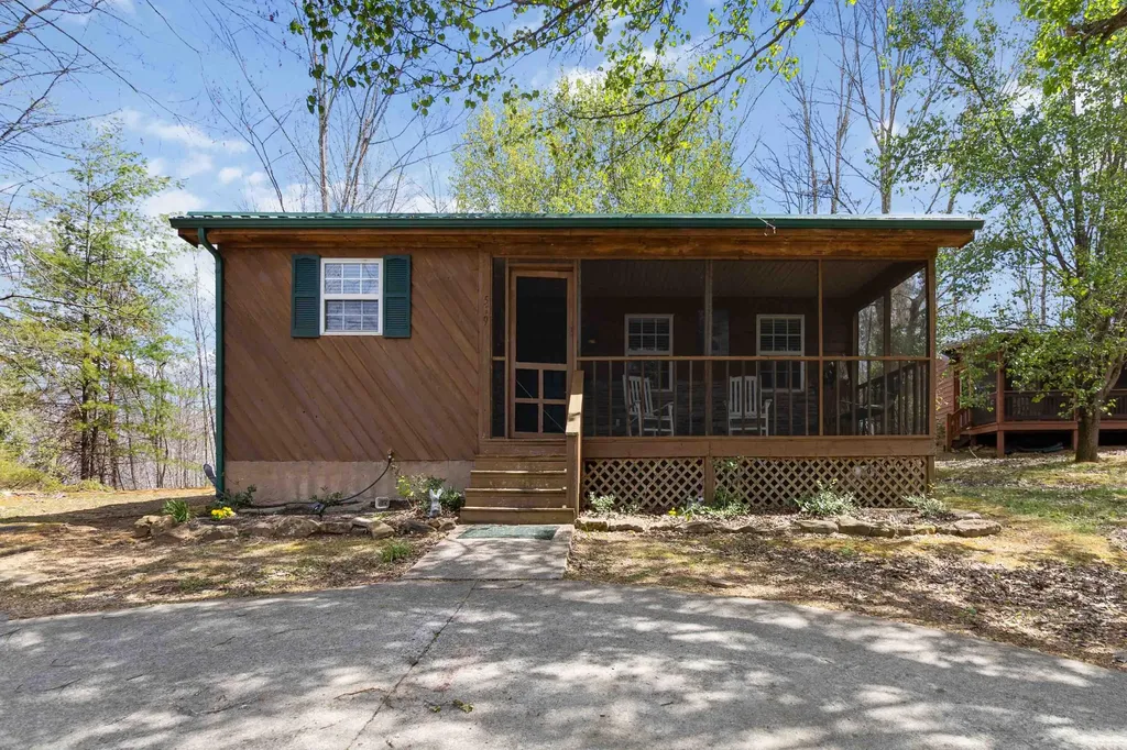 519 Enchanted Forest Way Burnside KY 42519
