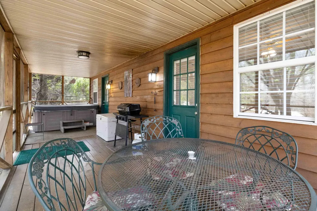 519 Enchanted Forest Way Burnside KY 42519