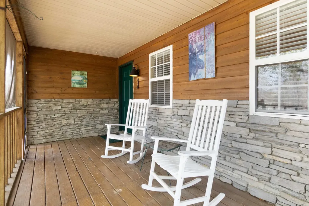 519 Enchanted Forest Way Burnside KY 42519