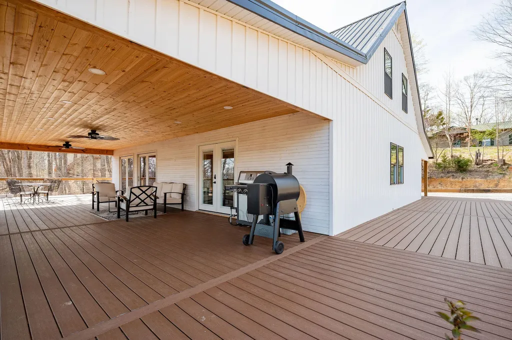 185 Big Beach Lane Monticello KY 42633