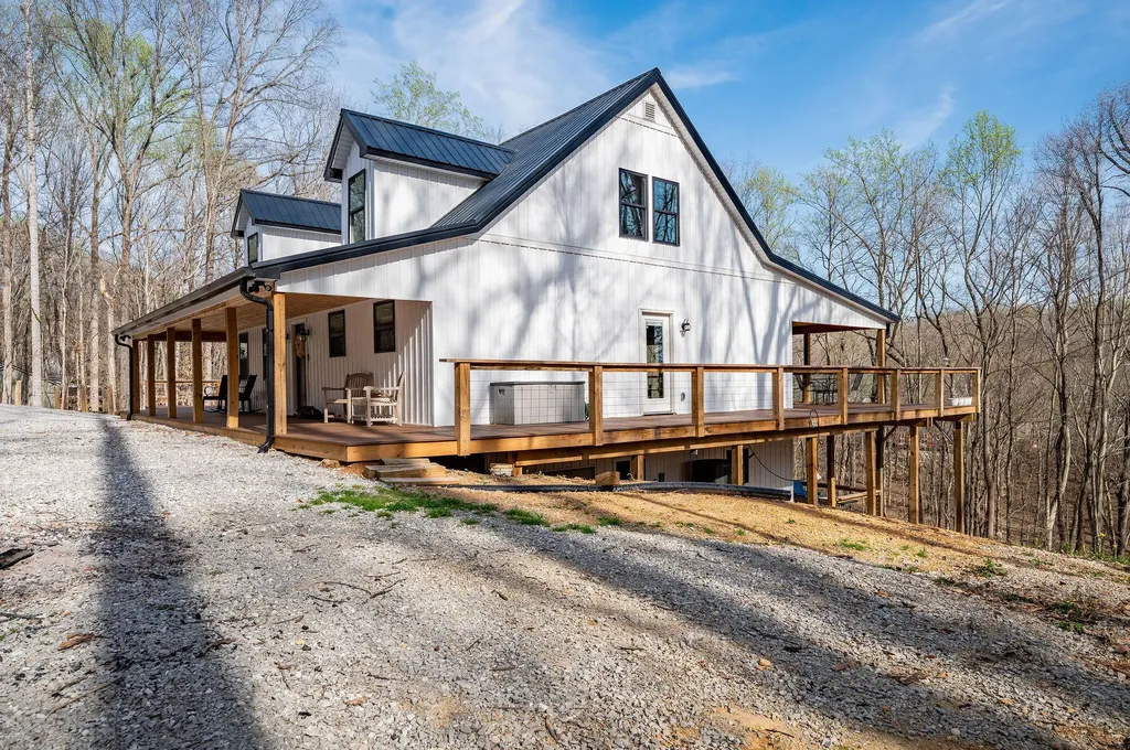 185 Big Beach Lane Monticello KY 42633