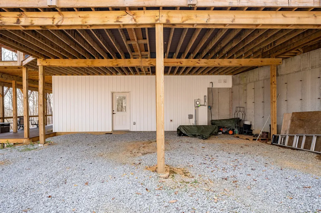 185 Big Beach Lane Monticello KY 42633