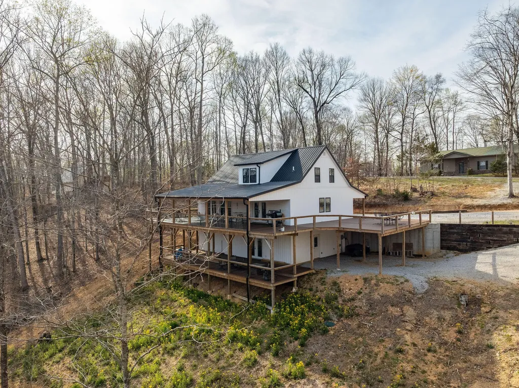 185 Big Beach Lane Monticello KY 42633