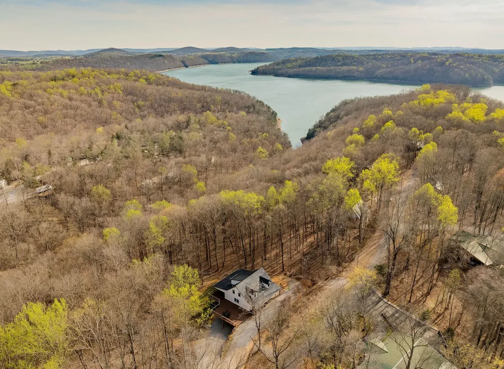 185 Big Beach Lane Monticello KY 42633