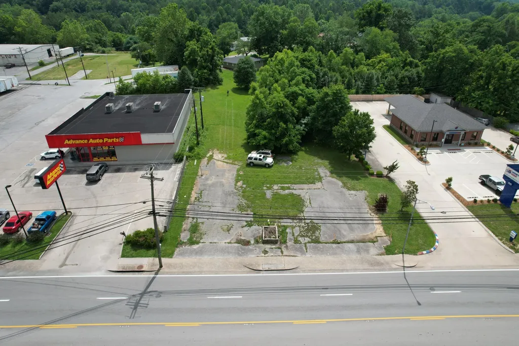 1703 N Main Street London KY 40741