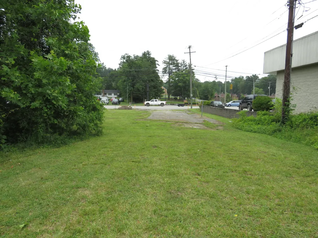 1703 N Main Street London KY 40741