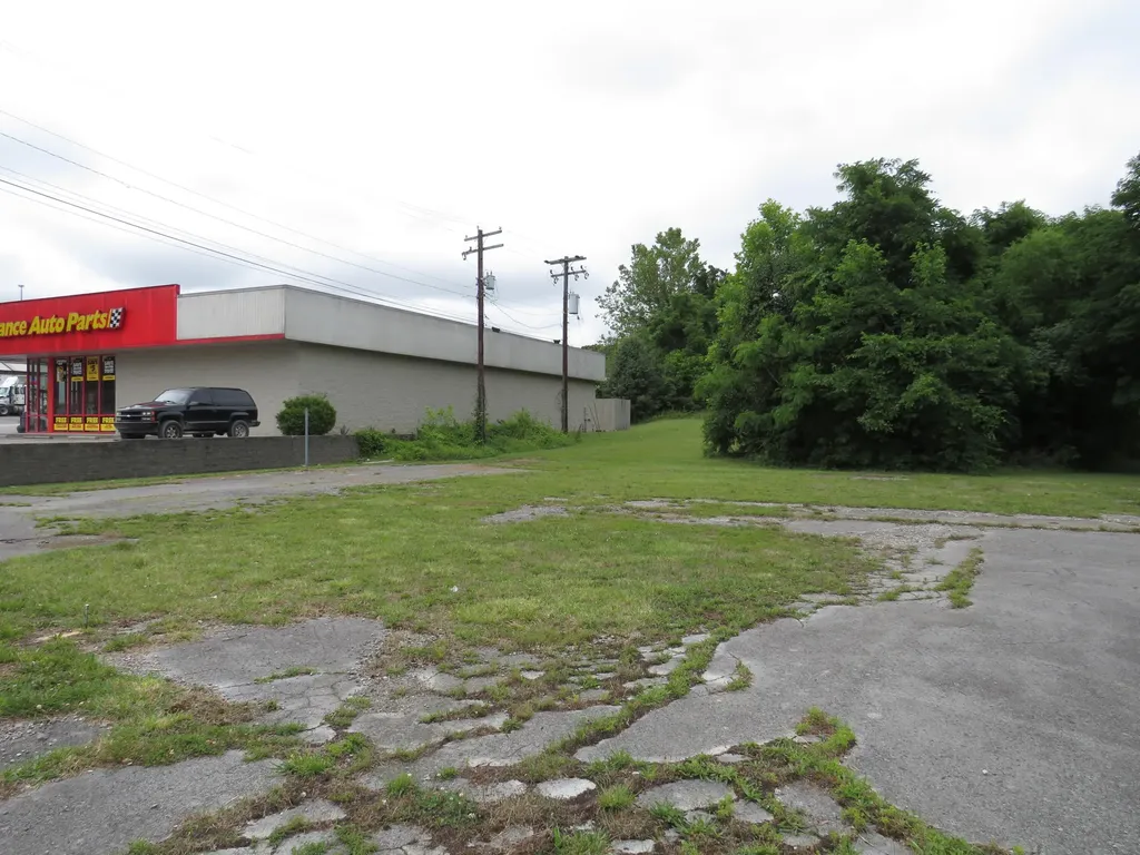 1703 N Main Street London KY 40741