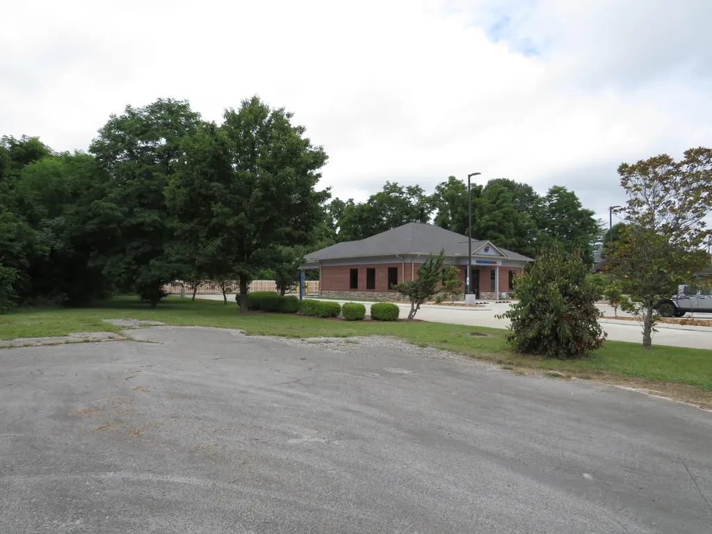 1703 N Main Street London KY 40741