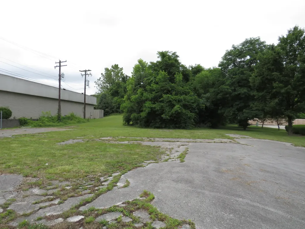 1703 N Main Street London KY 40741
