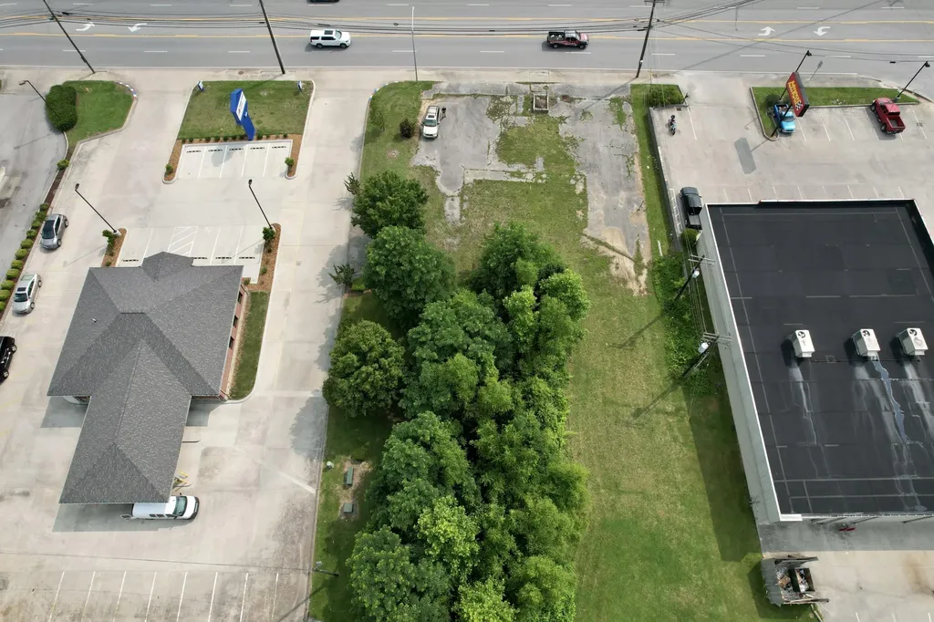 1703 N Main Street London KY 40741