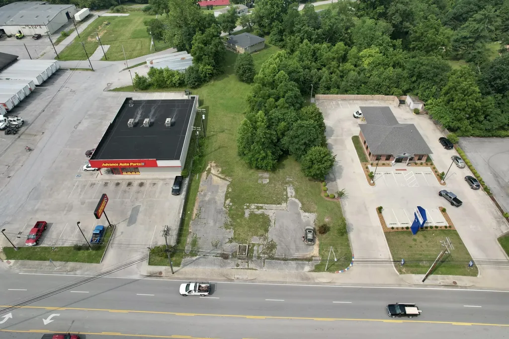 1703 N Main Street London KY 40741