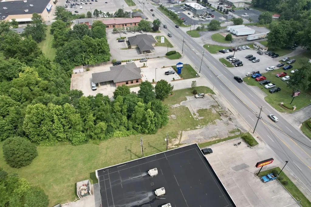 1703 N Main Street London KY 40741