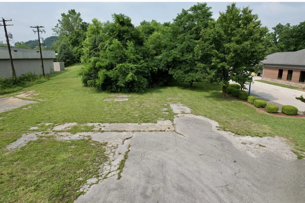 1703 N Main Street London KY 40741