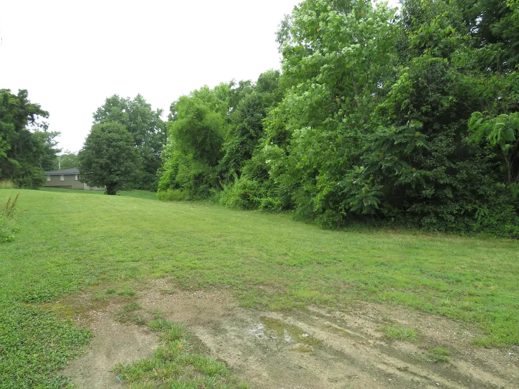 1703 N Main Street London KY 40741